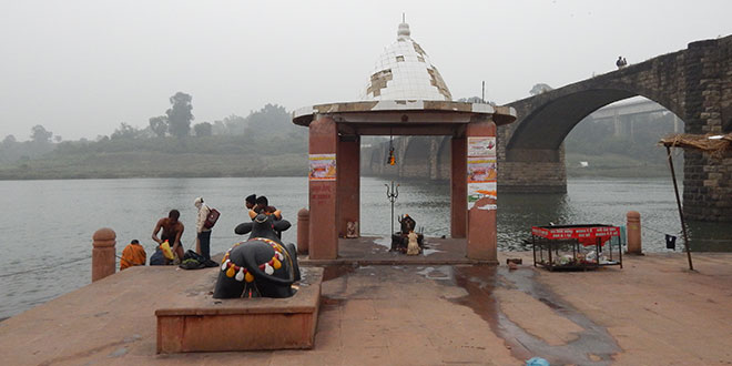 Tilbhandeshwar Mahadev Mandir