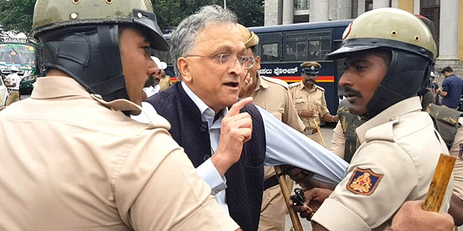 Ramachandra Guha