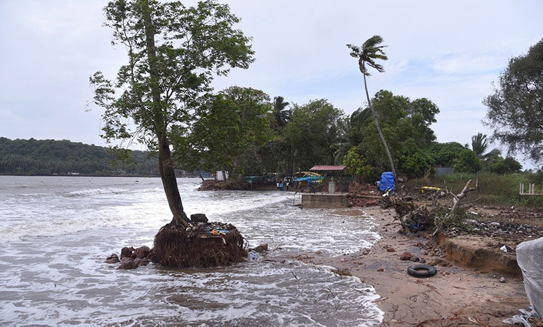 Cyclone Ockhi