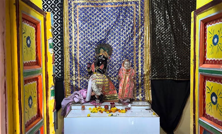 Kubja Krishna Mandir